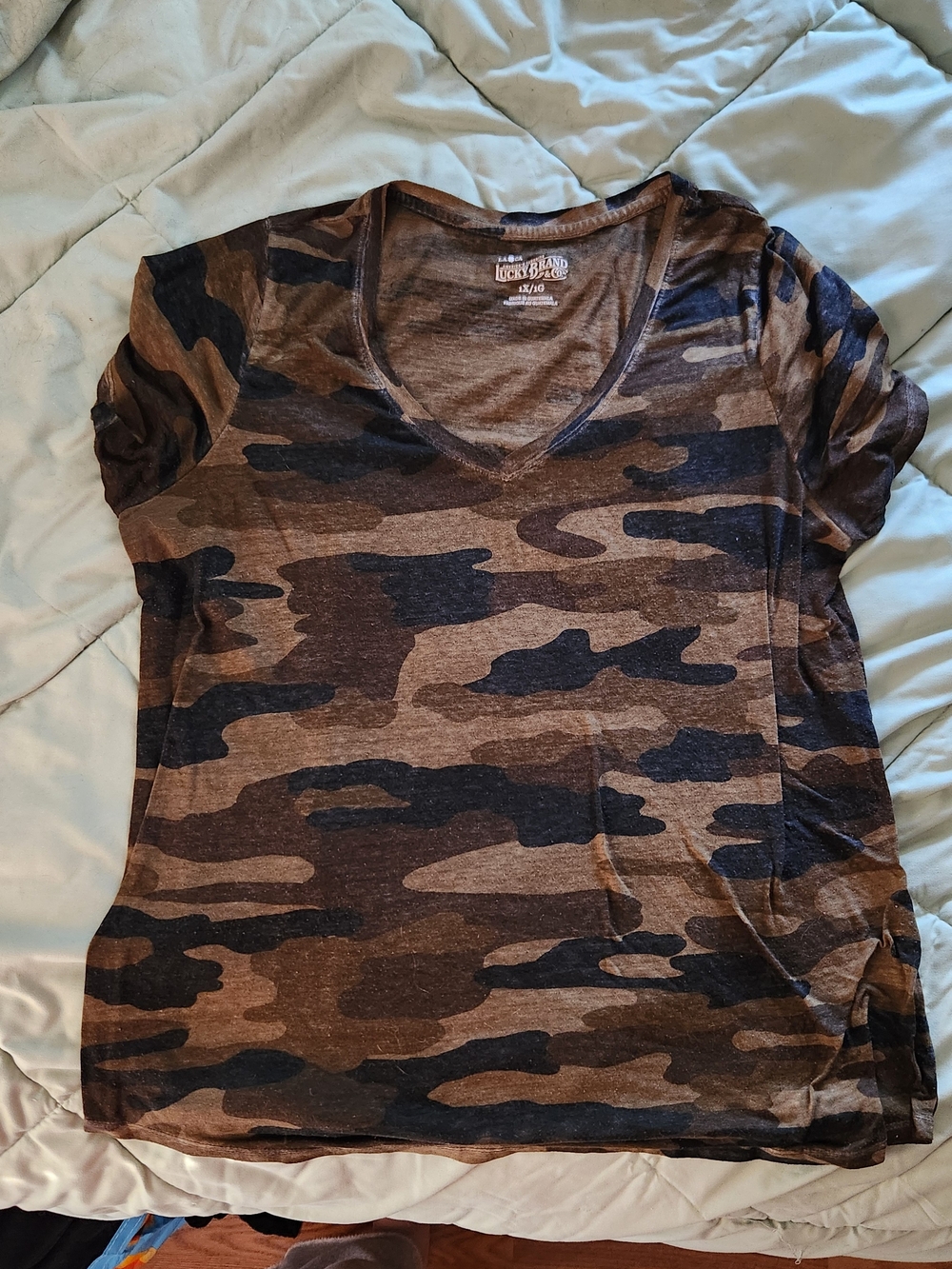 Lucky Brand Women's Camo V-Neck Tee in Brown and Black